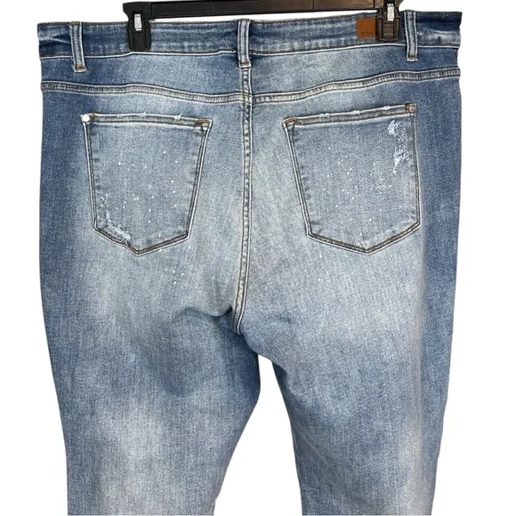 Judy Blue Monroe Mid Rise Ripped Boyfriend Fit Mom Jeans Size 20W - Picture 7 of 13